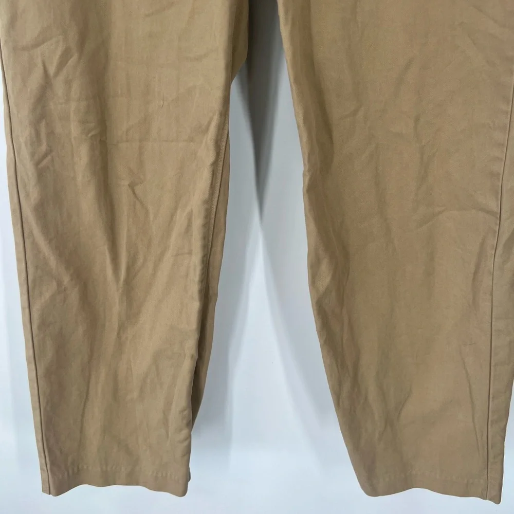 Levi’s High Rise Baggy Trousers in Tan - Picture 4 of 8